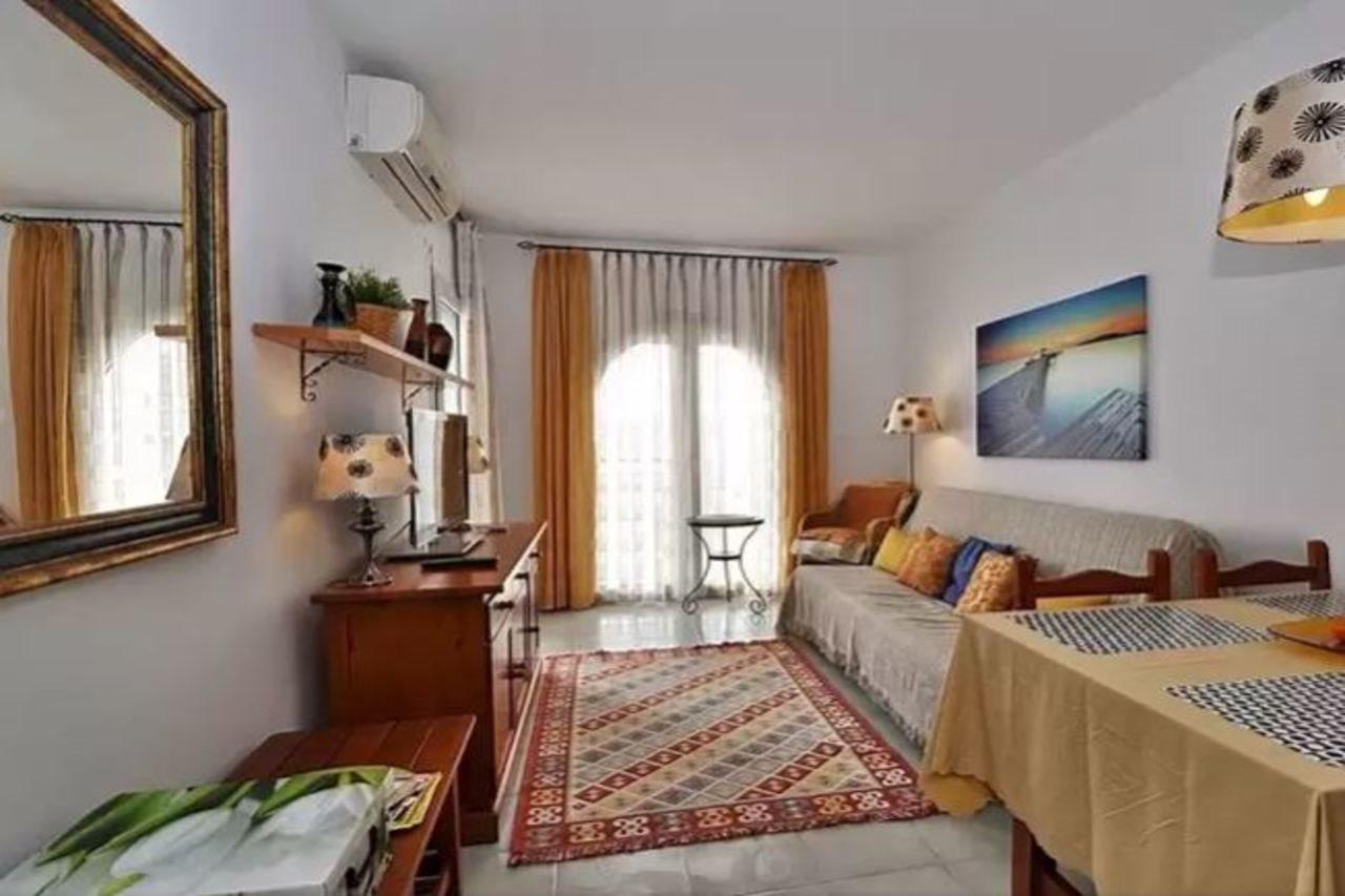 Wok Lloretholiday Apartamento *